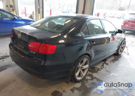 2011 Volkswagen Jetta 2.5L Se z USA, uszkodzony, nr VIN 3VWBZ7AJ9BM327346